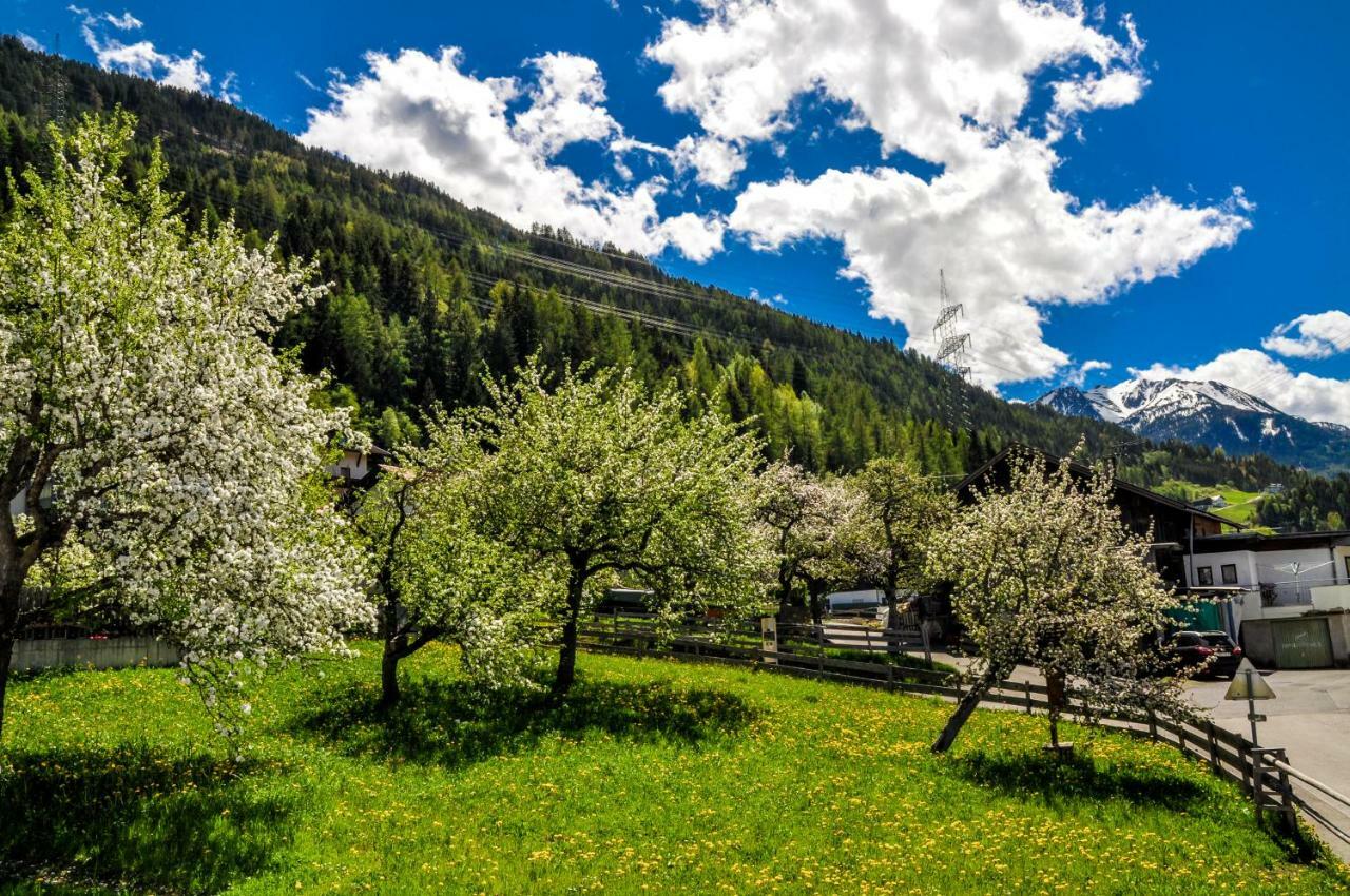 Appartement Alpenzauber Arzl im Pitztal Exteriör bild